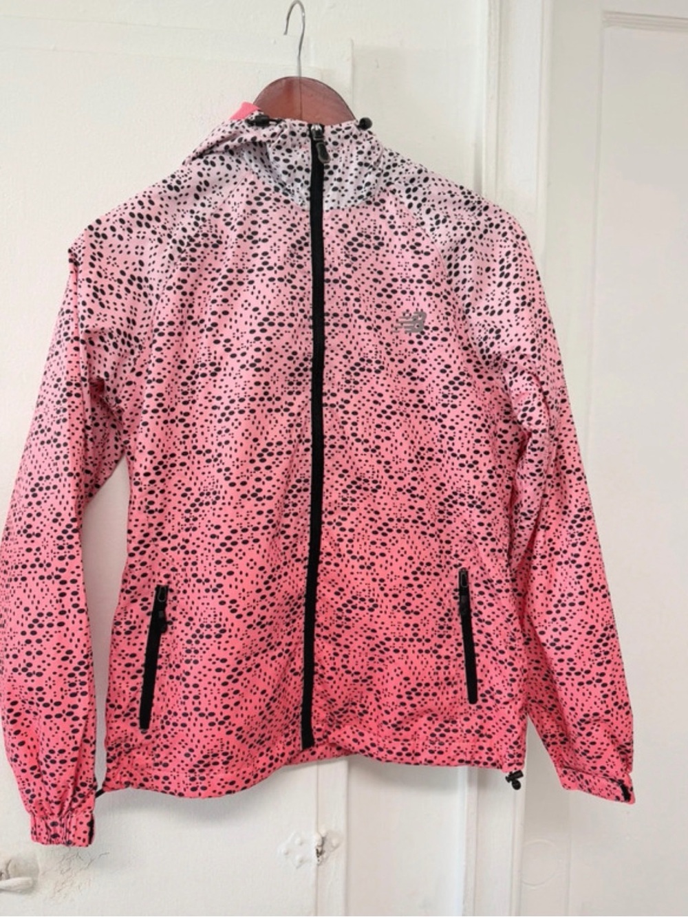 New Balance Pink women’s windbreaker Hooded run Jacket size S